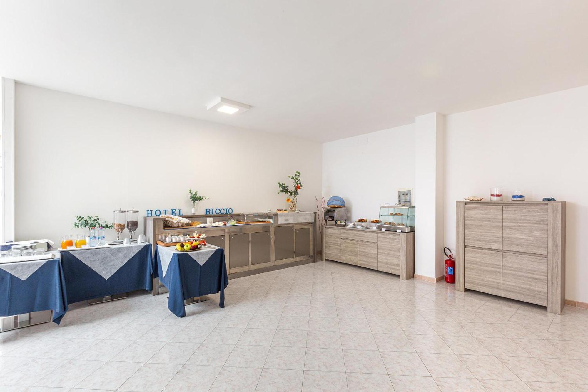 Hotel Il Riccio Porto Cesareo Exteriér fotografie