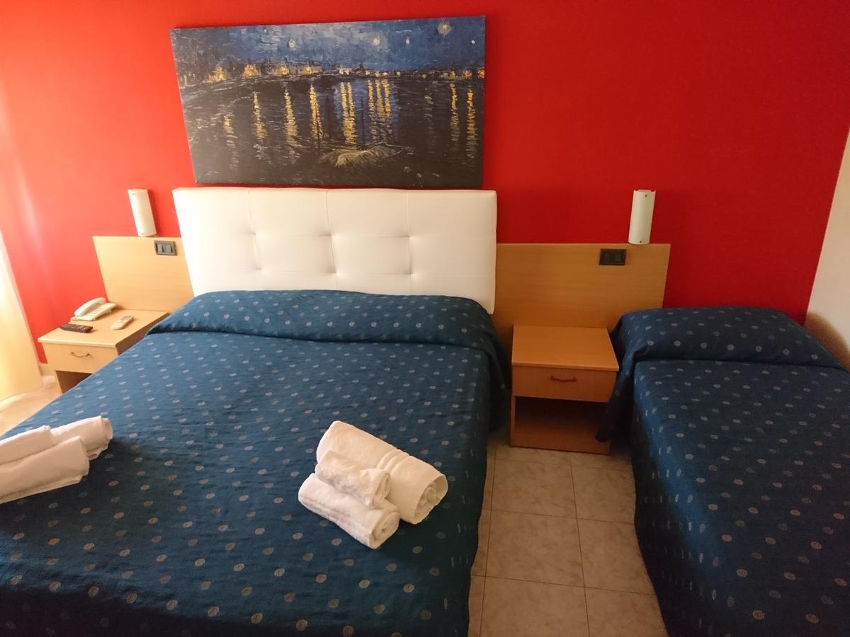 Hotel Il Riccio Porto Cesareo Exteriér fotografie